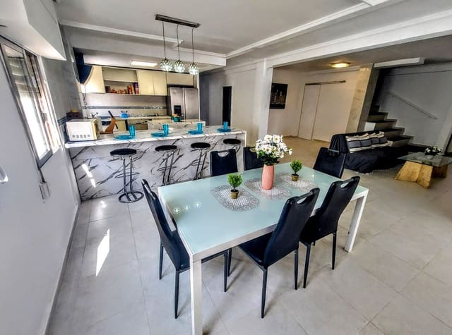 7 bedroom Villa for sale in Turís with pool garage - € 249,900 (Ref: 9845090)