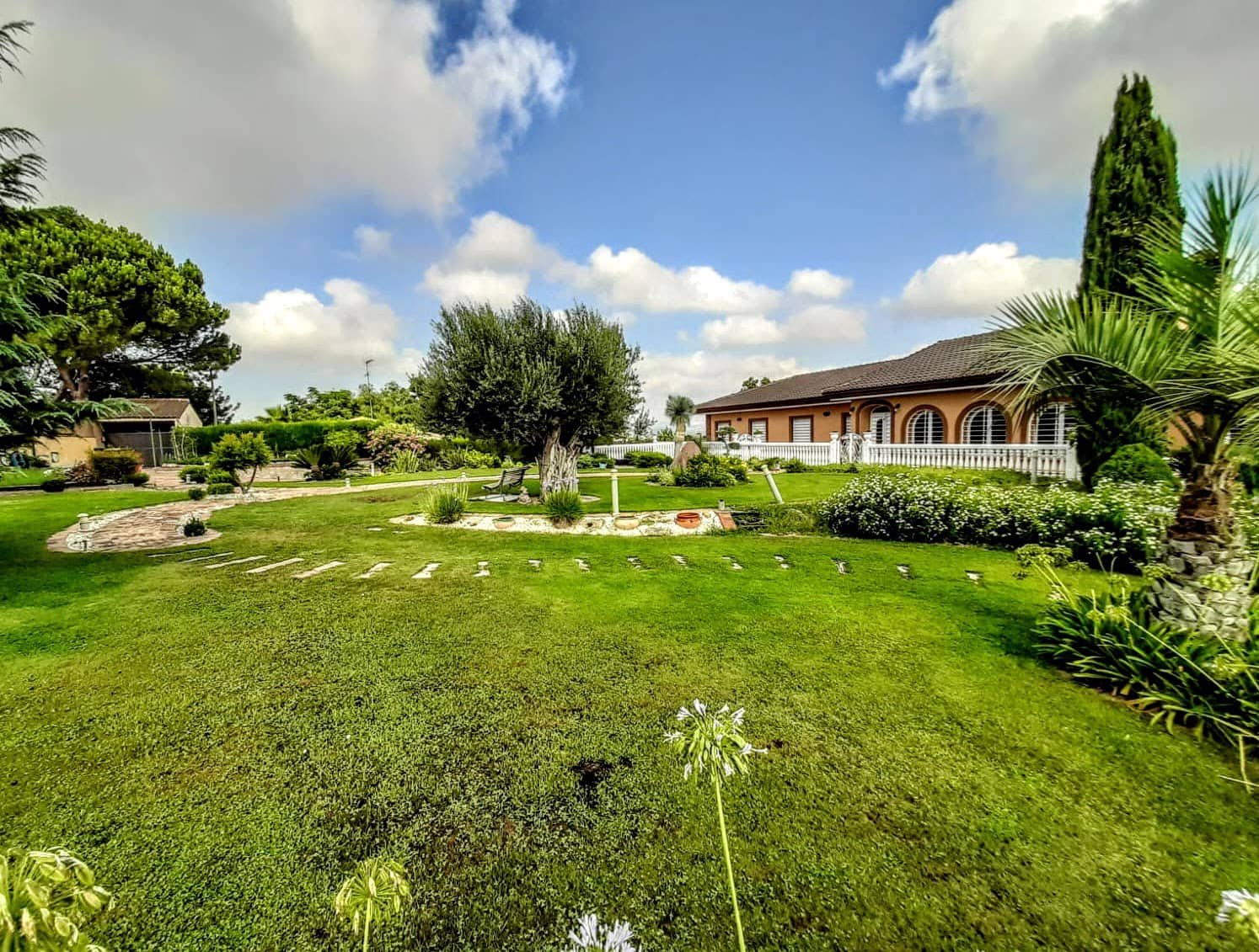 4 bedroom Villa for sale in Montserrat with pool - € 920,000 (Ref: 9850951)