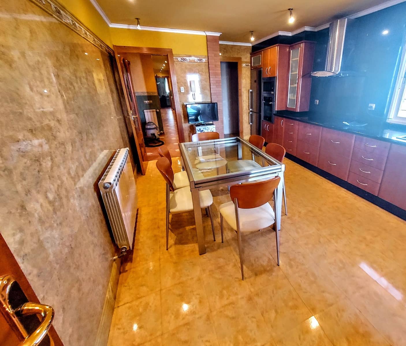 4 bedroom Villa for sale in Montserrat with pool - € 920,000 (Ref: 9850951)