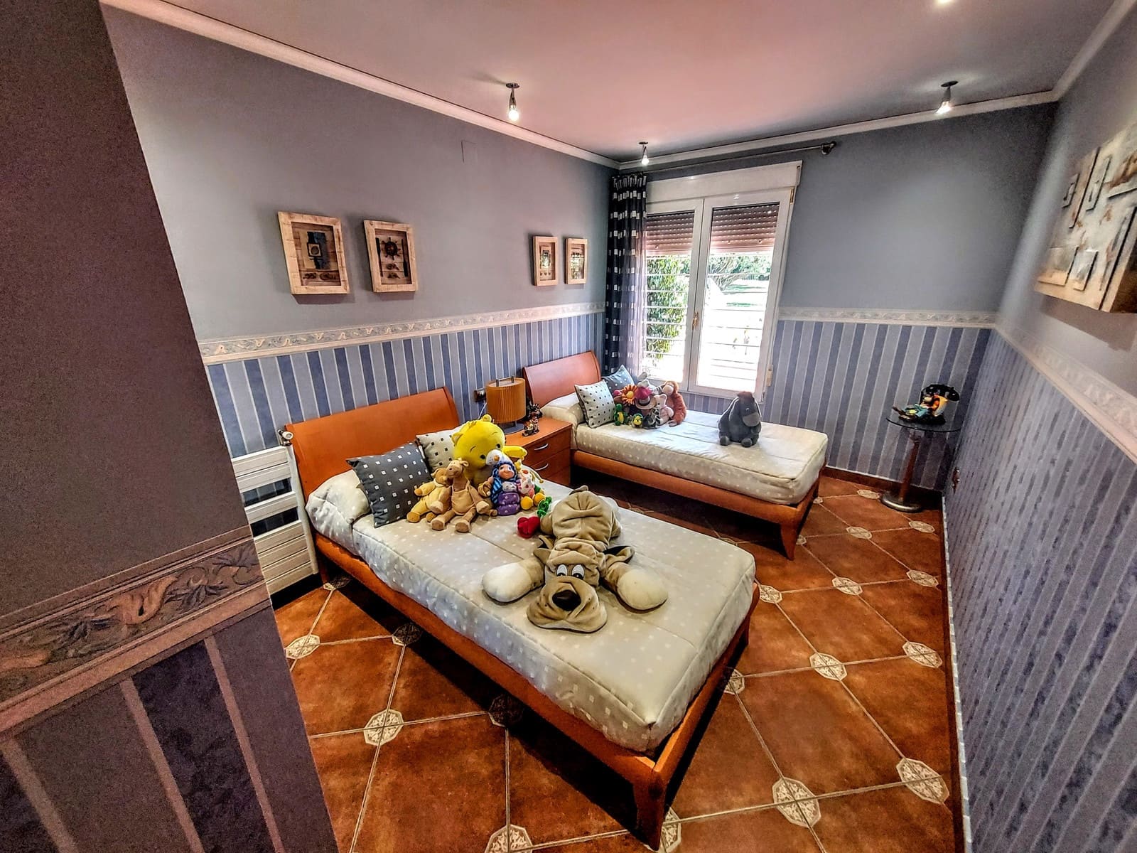 4 bedroom Villa for sale in Montserrat with pool - € 920,000 (Ref: 9850951)