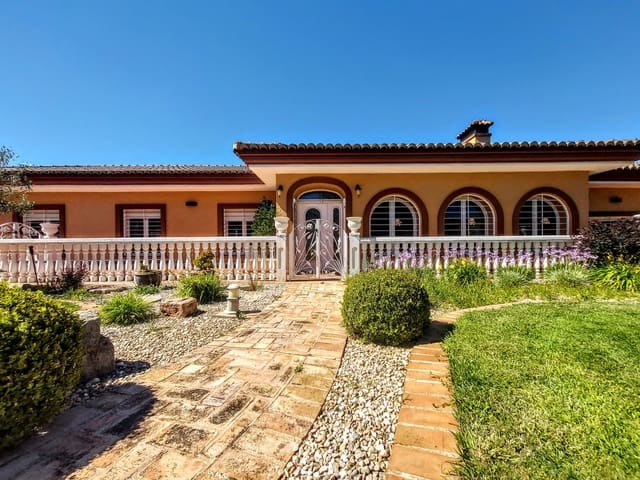 4 soveværelse Villa til salg i Montserrat med swimmingpool - € 920.000 (Ref: 9850951)