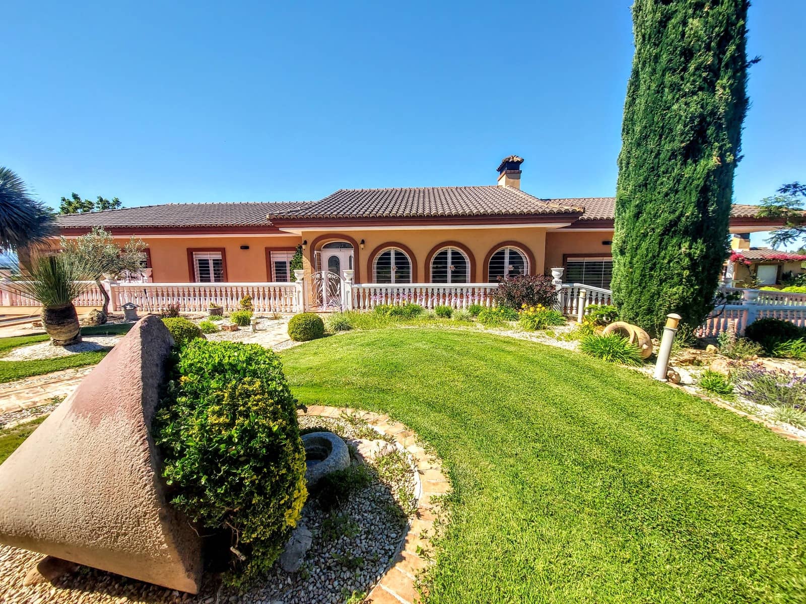 4 bedroom Villa for sale in Montserrat with pool - € 920,000 (Ref: 9850951)