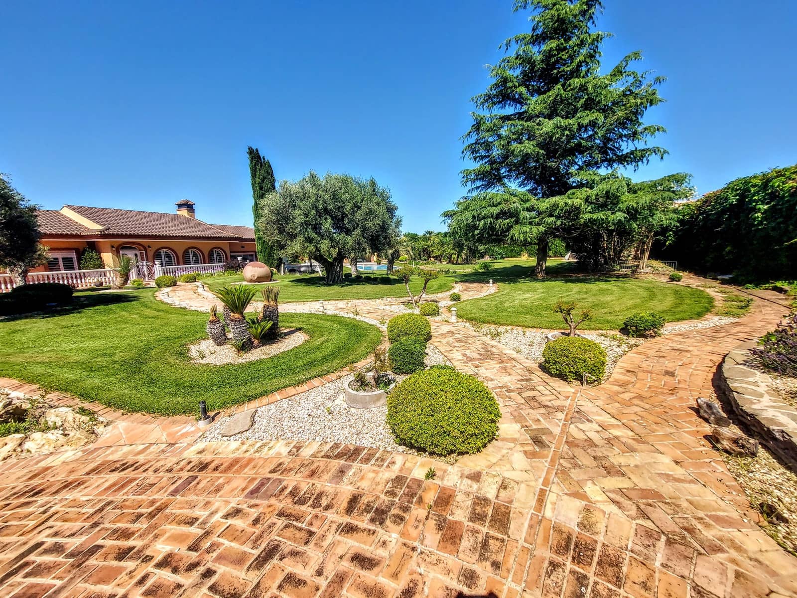 4 bedroom Villa for sale in Montserrat with pool - € 920,000 (Ref: 9850951)
