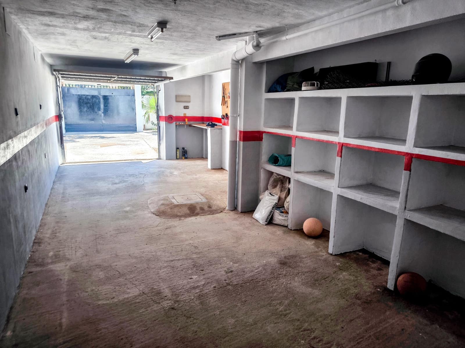 5 soveværelse Villa til salg i Turis med swimmingpool - € 360.000 (Ref: 9861626)