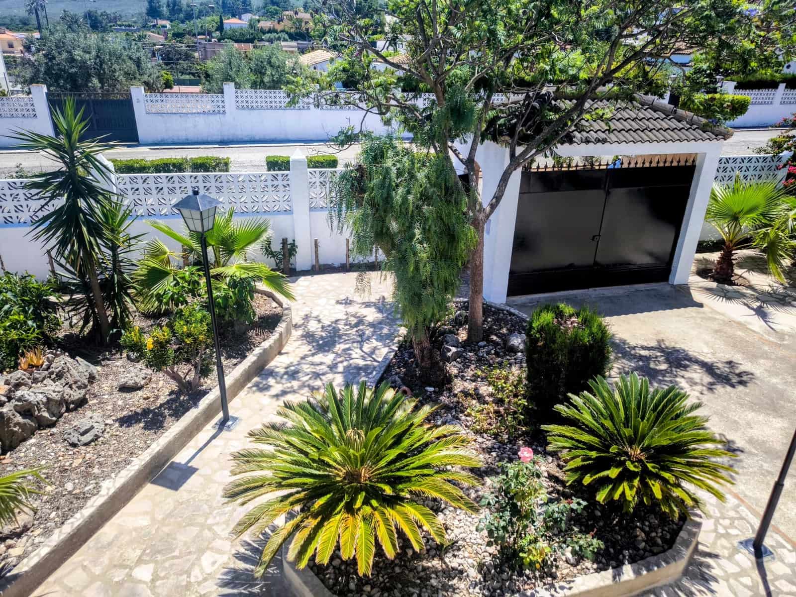 5 soveværelse Villa til salg i Turis med swimmingpool - € 360.000 (Ref: 9861626)
