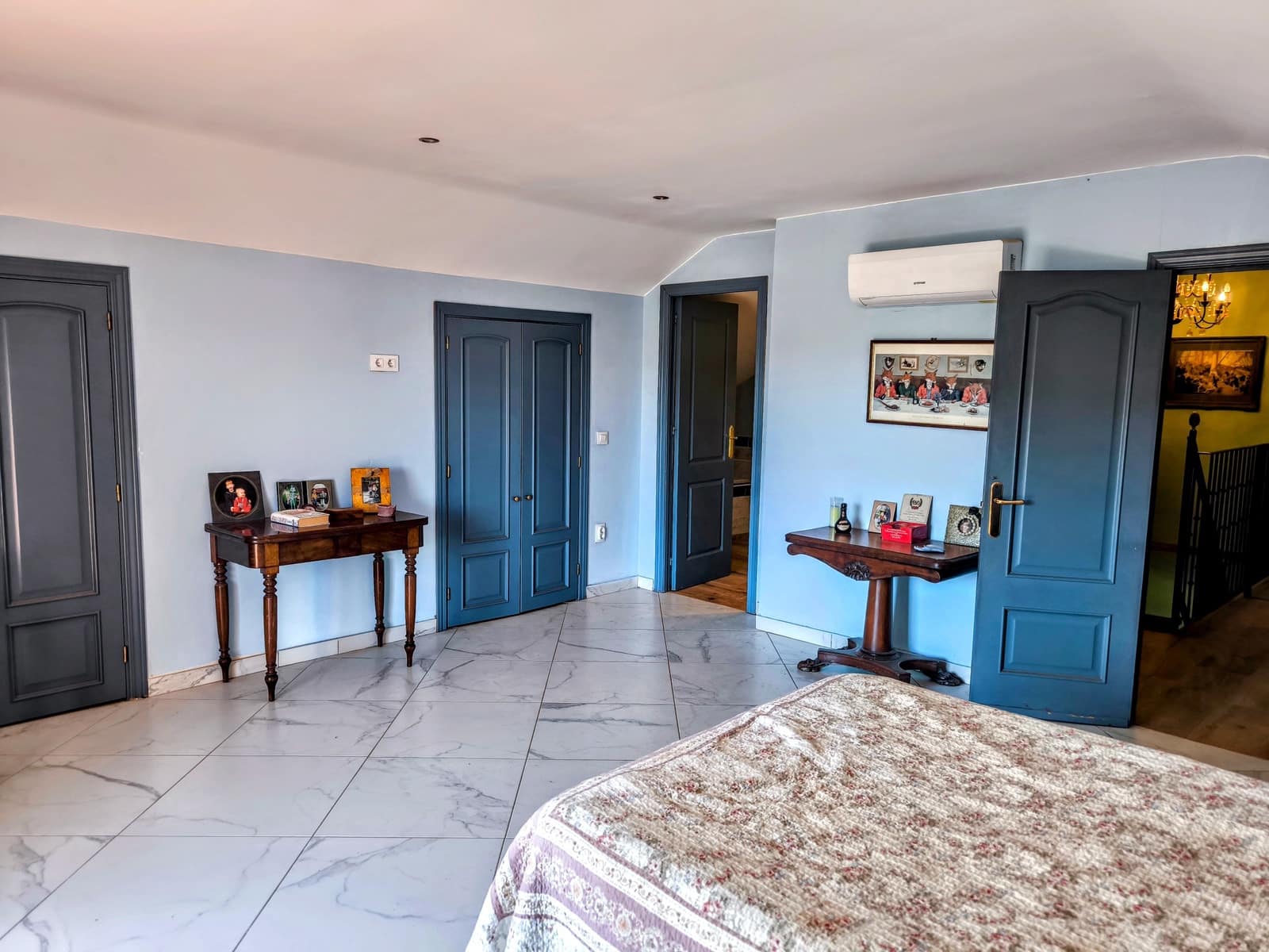 6 bedroom Villa for sale in Montserrat with pool - € 595,000 (Ref: 9868295)
