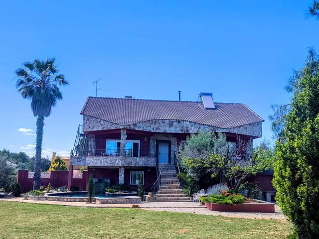6 soveværelse Villa til salg i Montserrat med swimmingpool - € 595.000 (Ref: 9868295)