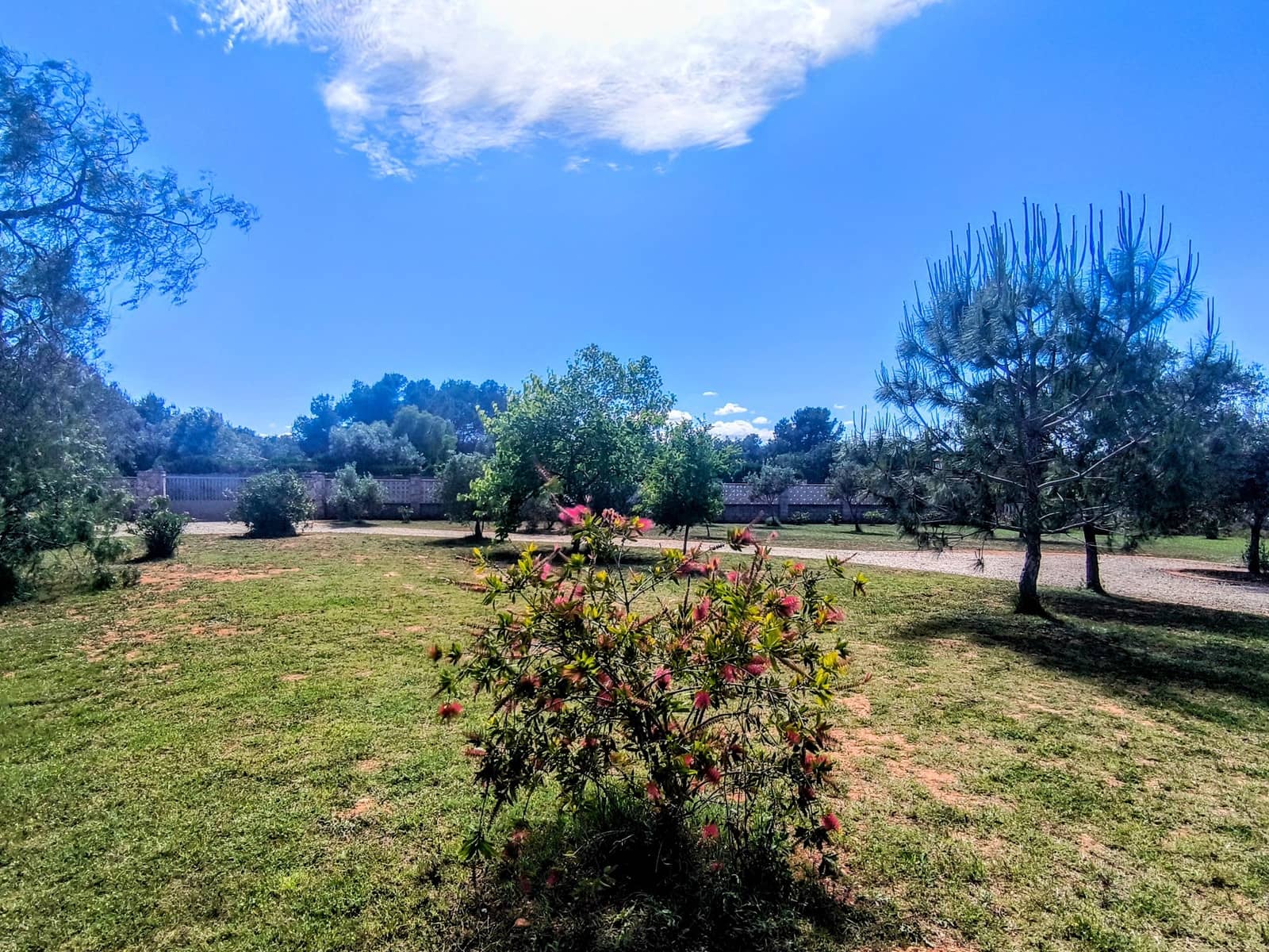 6 bedroom Villa for sale in Montserrat with pool - € 595,000 (Ref: 9868295)