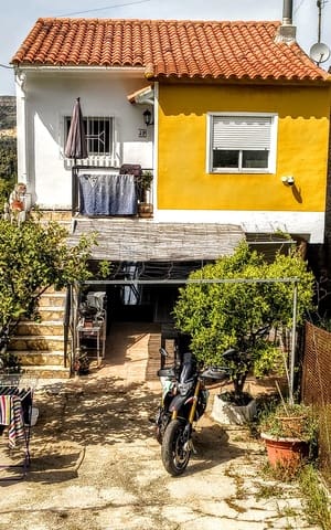 Chalet de 3 habitaciones en Pla de Corrals, Simat de la Valldigna en venta con piscina - 142.000 € (Ref: 9868297)