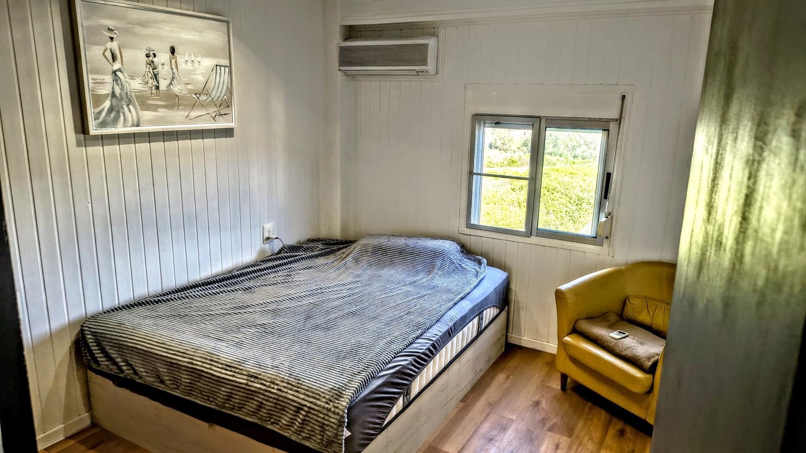 Chalet de 3 habitaciones en Pla de Corrals en venta con piscina - 142.000 € (Ref: 9868297)