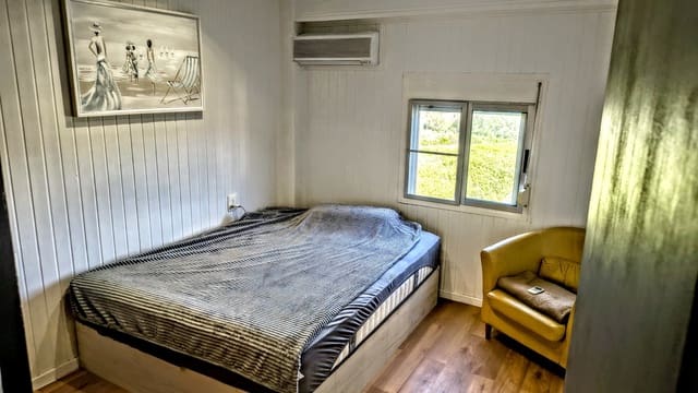 Chalet de 3 habitaciones en Pla de Corrals, Simat de la Valldigna en venta con piscina - 142.000 € (Ref: 9868297)