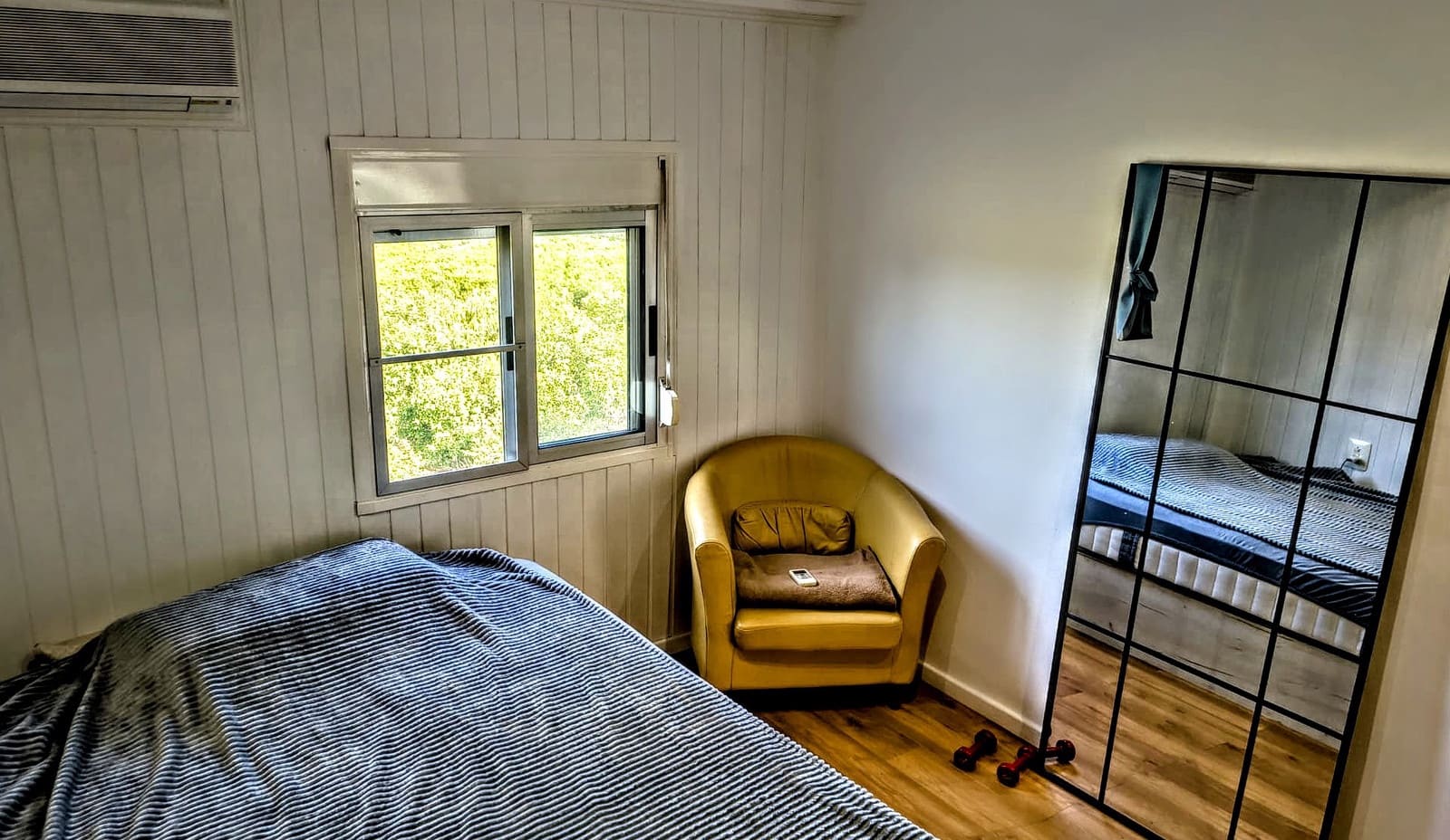 Chalet de 3 habitaciones en Pla de Corrals en venta con piscina - 142.000 € (Ref: 9868297)