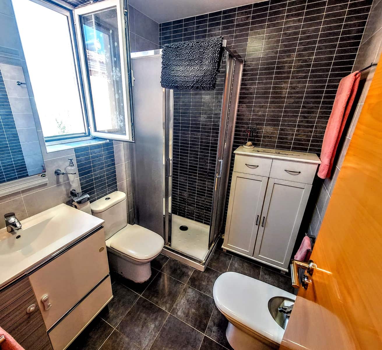 4 slaapkamer Villa te koop in La Pobla de Vallbona met zwembad - € 510.000 (Ref: 9880657)