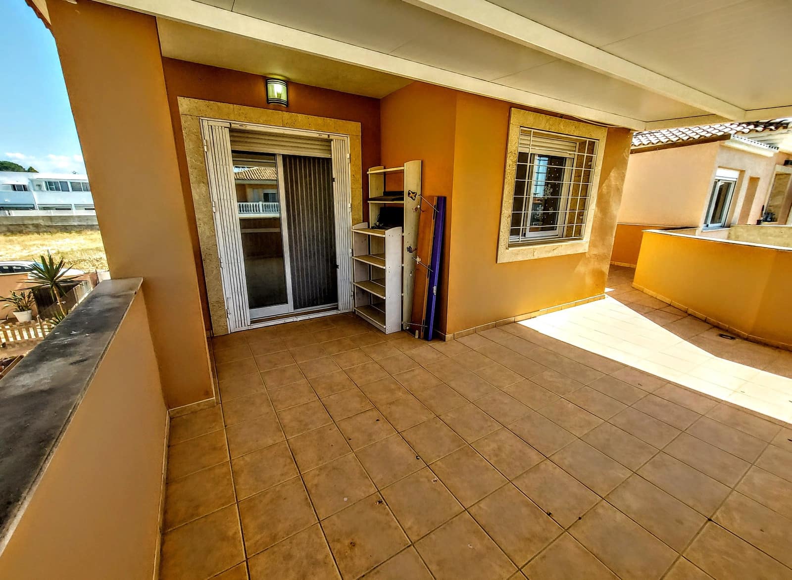4 slaapkamer Villa te koop in La Pobla de Vallbona met zwembad - € 510.000 (Ref: 9880657)