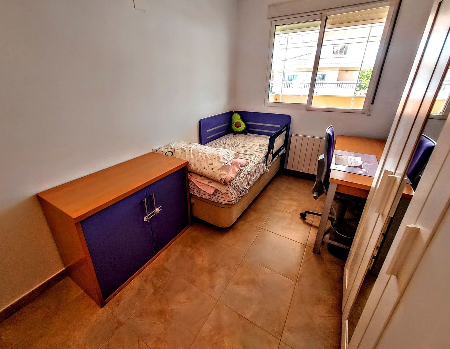 4 slaapkamer Villa te koop in La Pobla de Vallbona met zwembad - € 510.000 (Ref: 9880657)