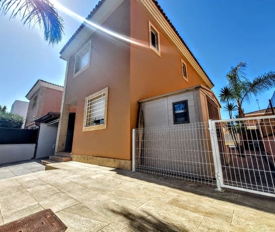 4 slaapkamer Villa te koop in La Pobla de Vallbona met zwembad - € 510.000 (Ref: 9880657)