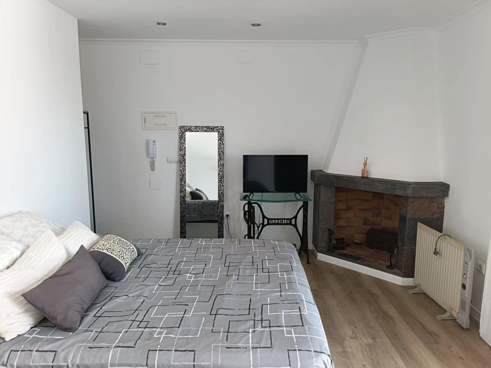 7 sypialnia Willa na sprzedaż w Montserrat - 357 000 € (Ref: 9884198)