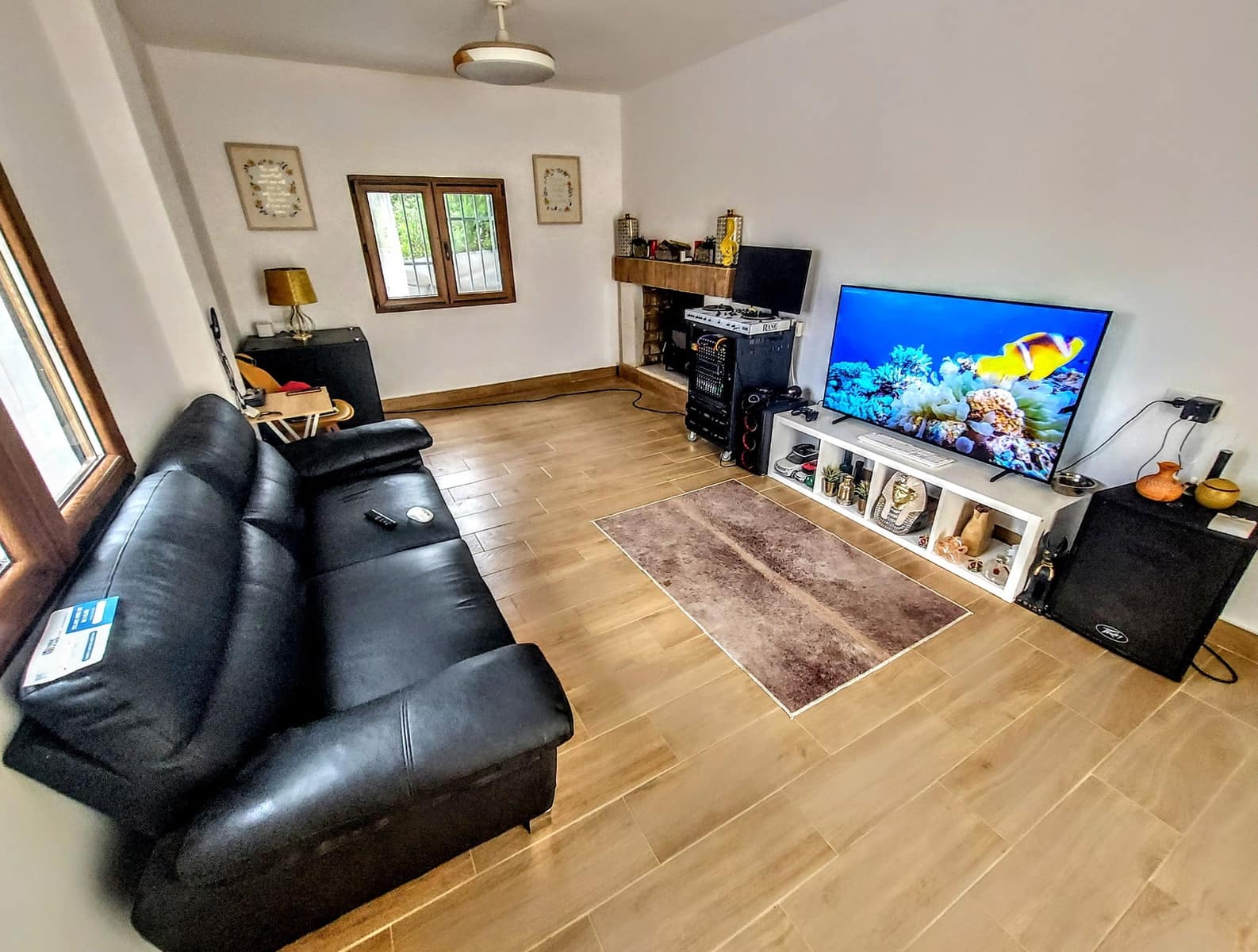 4 bedroom Villa for sale in Montserrat with pool - € 200,000 (Ref: 9889917)