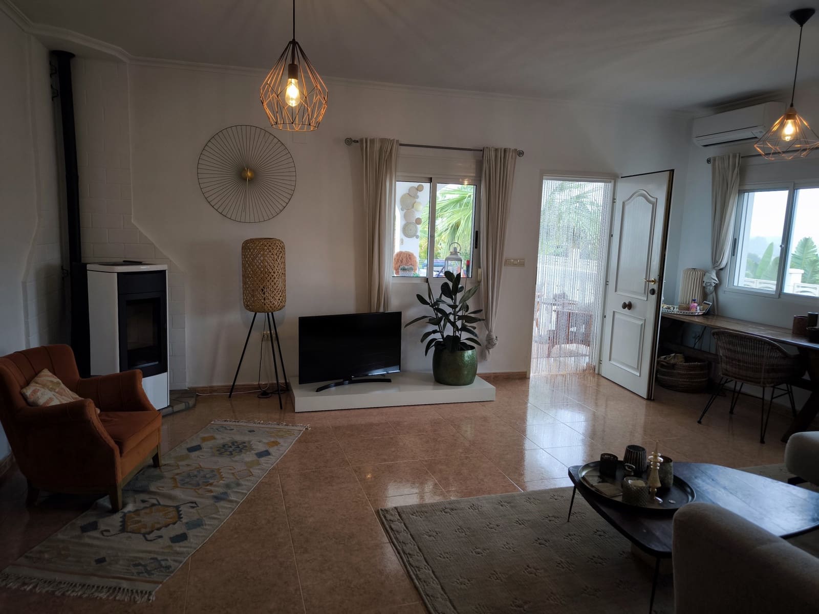 3 bedroom Villa for sale in Montroy with pool - € 289,000 (Ref: 9893808)
