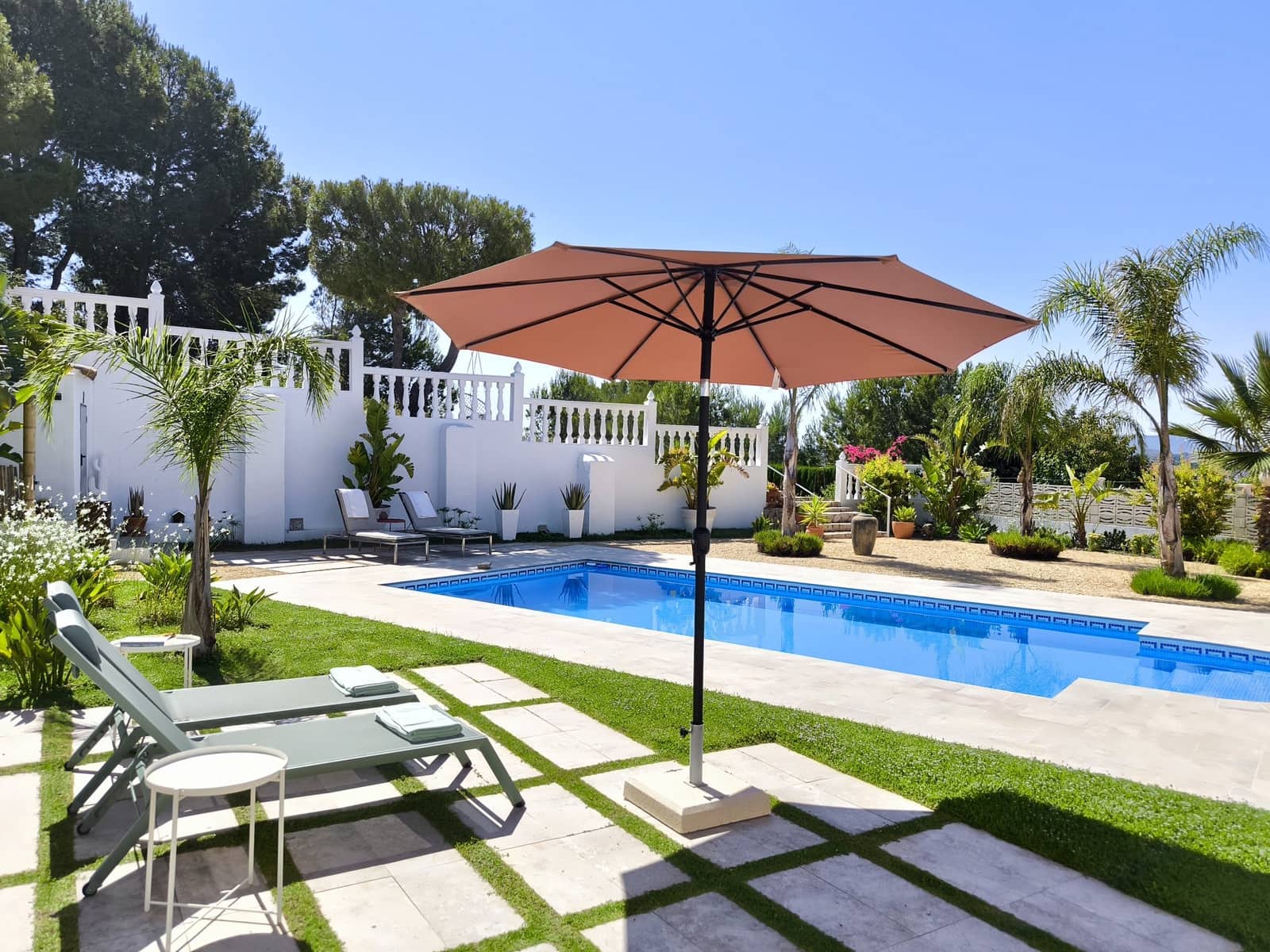 3 bedroom Villa for sale in Montroy with pool - € 289,000 (Ref: 9893808)