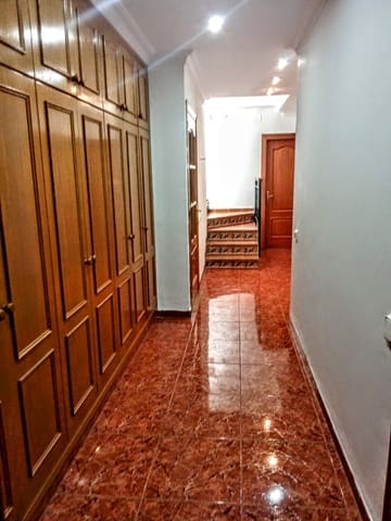 5 bedroom Townhouse for sale in Albalat dels Tarongers - € 249,000 (Ref: 9893809)