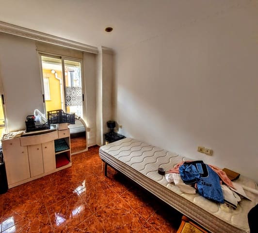 5 bedroom Townhouse for sale in Albalat dels Tarongers - € 249,000 (Ref: 9893809)