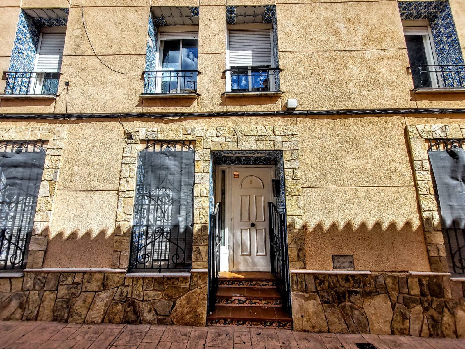 5 bedroom Townhouse for sale in Albalat dels Tarongers - € 249,000 (Ref: 9893809)