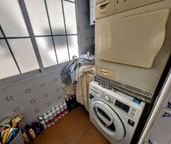 4 bedroom Apartment for sale in Buñol - € 169,000 (Ref: 9896278)