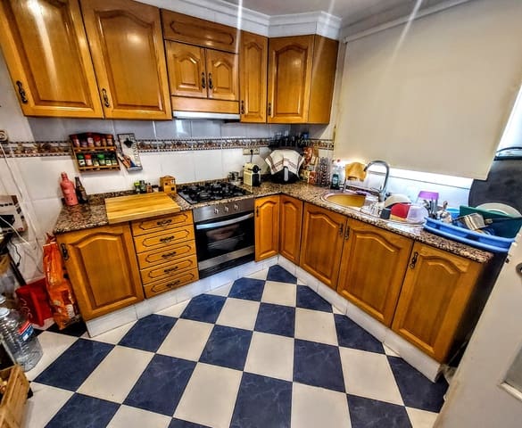 4 bedroom Apartment for sale in Buñol - € 169,000 (Ref: 9896278)