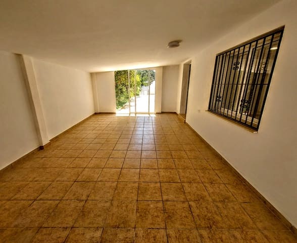 3 slaapkamer Villa te koop in Alzira met zwembad - € 285.000 (Ref: 9903868)