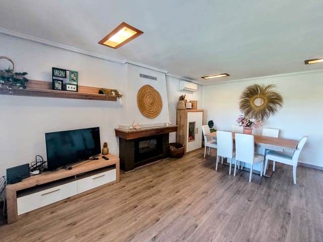 3 bedroom Villa for sale in Chiva with pool - € 279,000 (Ref: 9910102)