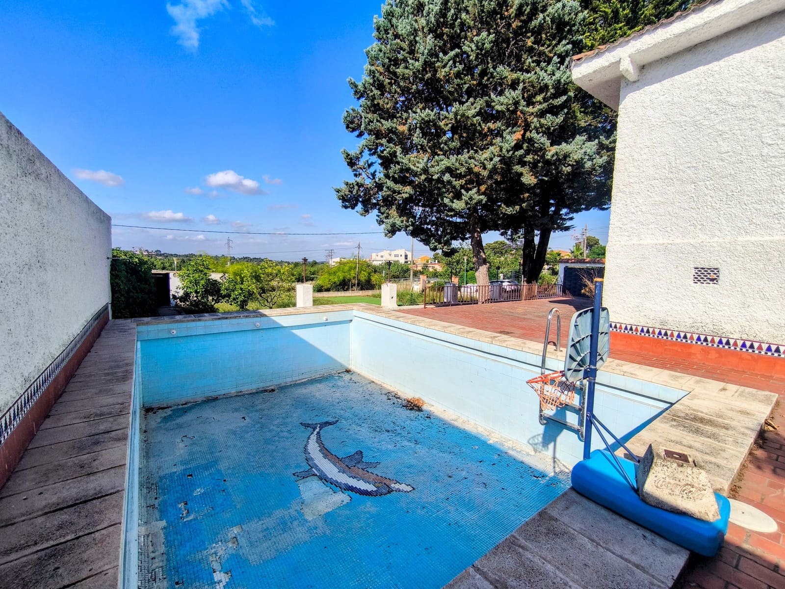 3 bedroom Villa for sale in Chiva with pool - € 279,000 (Ref: 9910102)