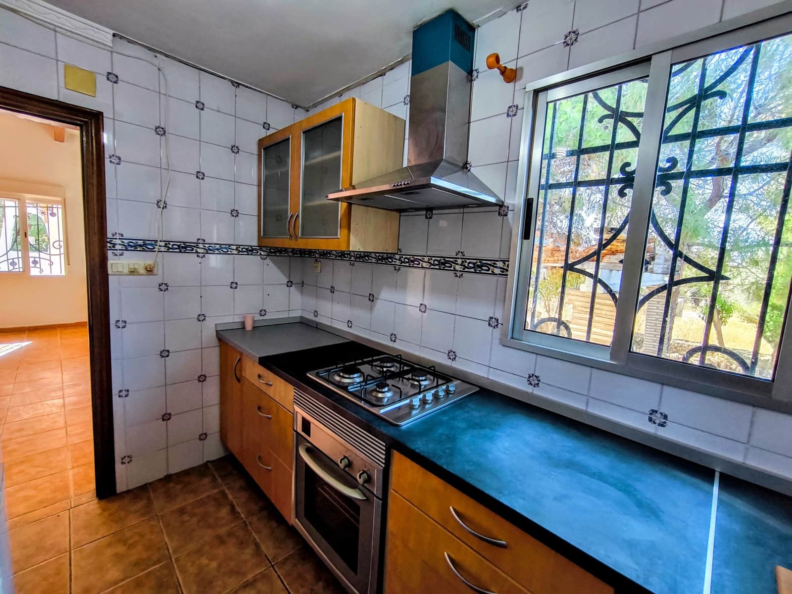 3 makuuhuone Huvila myytävänä paikassa Montroy mukana uima-altaan - 180 000 € (Ref: 9910103)
