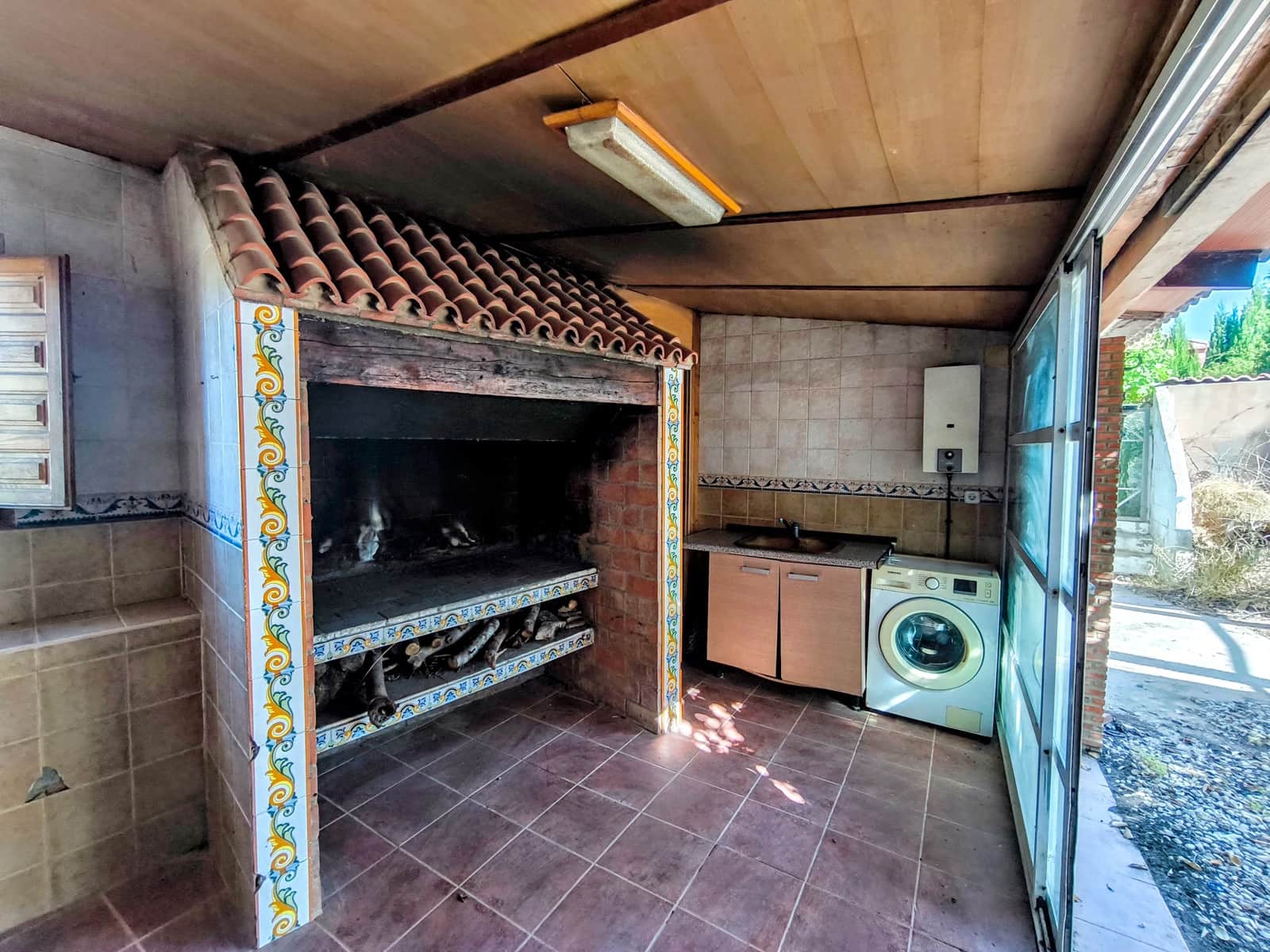 3 makuuhuone Huvila myytävänä paikassa Montroy mukana uima-altaan - 180 000 € (Ref: 9910103)