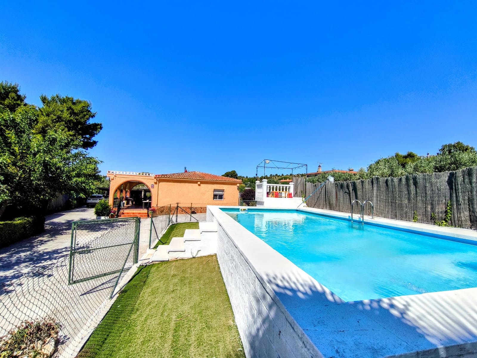 4 sypialnia Willa na sprzedaż w Lliria z basenem - 240 000 € (Ref: 9912664)