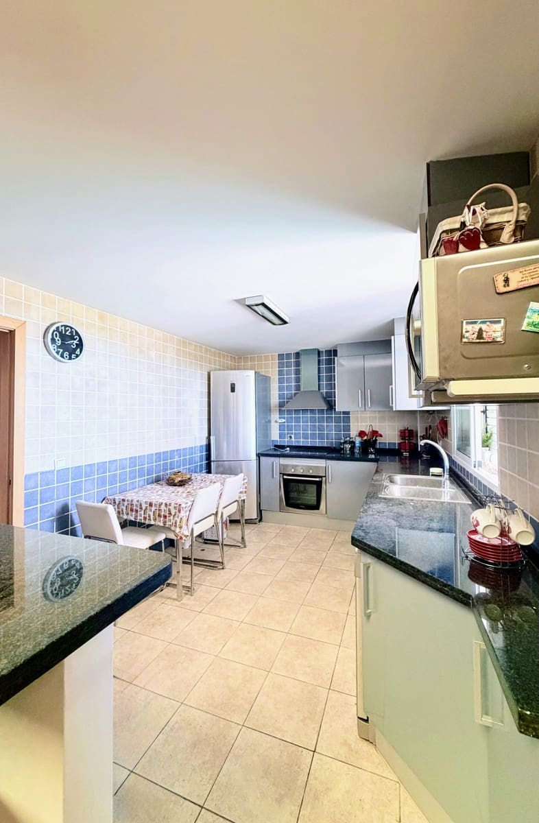 3 soveværelse Villa til salg i Torrent med swimmingpool - € 420.000 (Ref: 9915312)