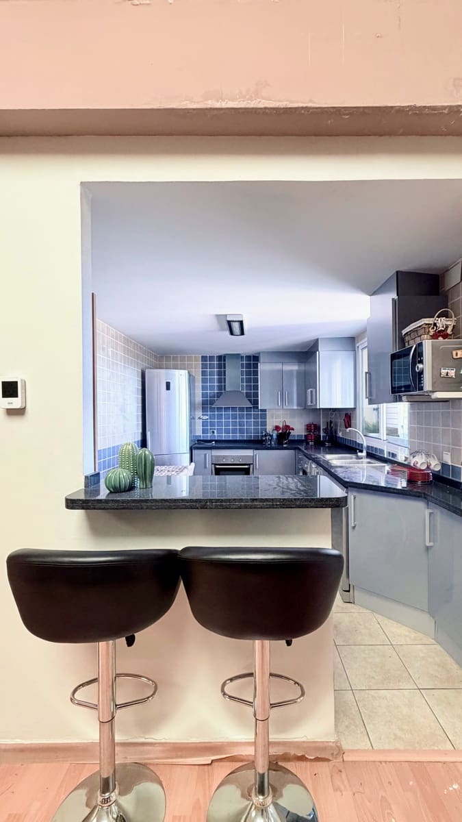 3 soveværelse Villa til salg i Torrent med swimmingpool - € 420.000 (Ref: 9915312)