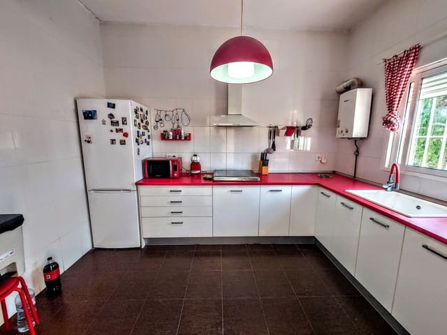 3 soveværelse Villa til salg i Montserrat med swimmingpool - € 159.000 (Ref: 9941790)