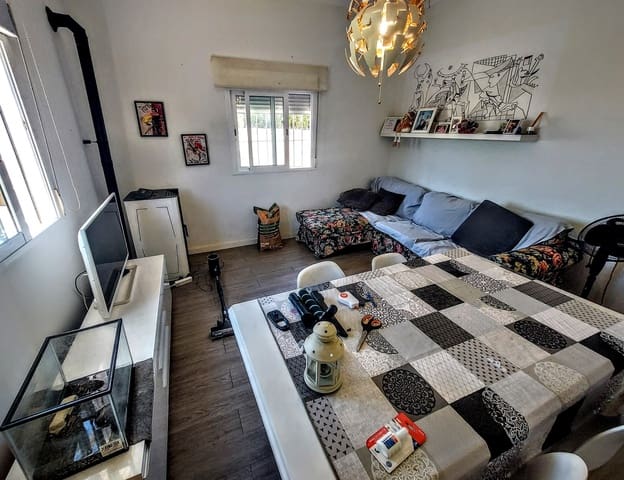 3 soveværelse Villa til salg i Montserrat med swimmingpool - € 159.000 (Ref: 9941790)