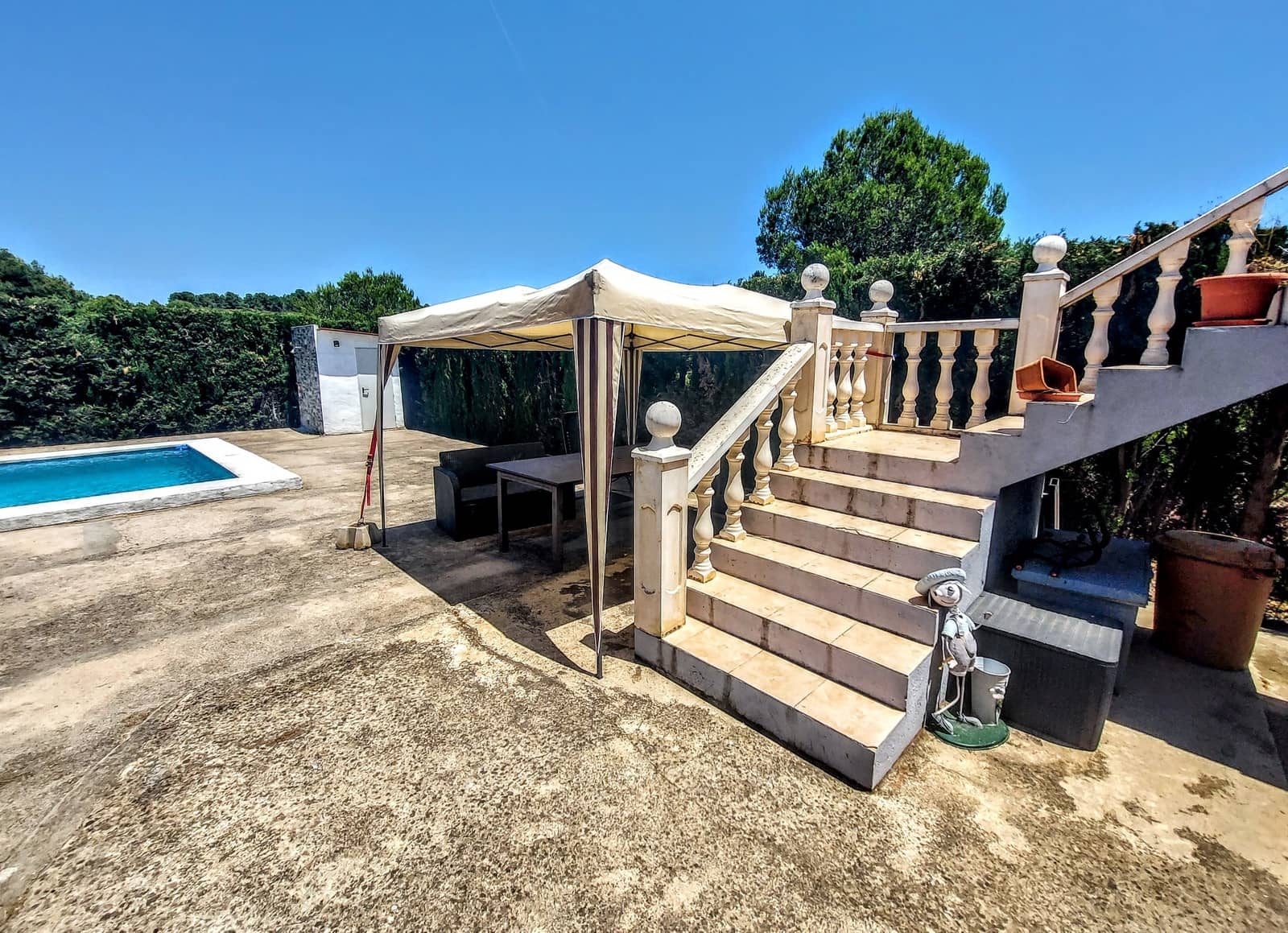 3 soveværelse Villa til salg i Montserrat med swimmingpool - € 159.000 (Ref: 9941790)