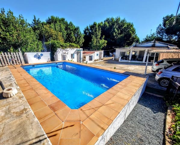 3 soveværelse Villa til salg i Montserrat med swimmingpool garage - € 189.000 (Ref: 9945307)