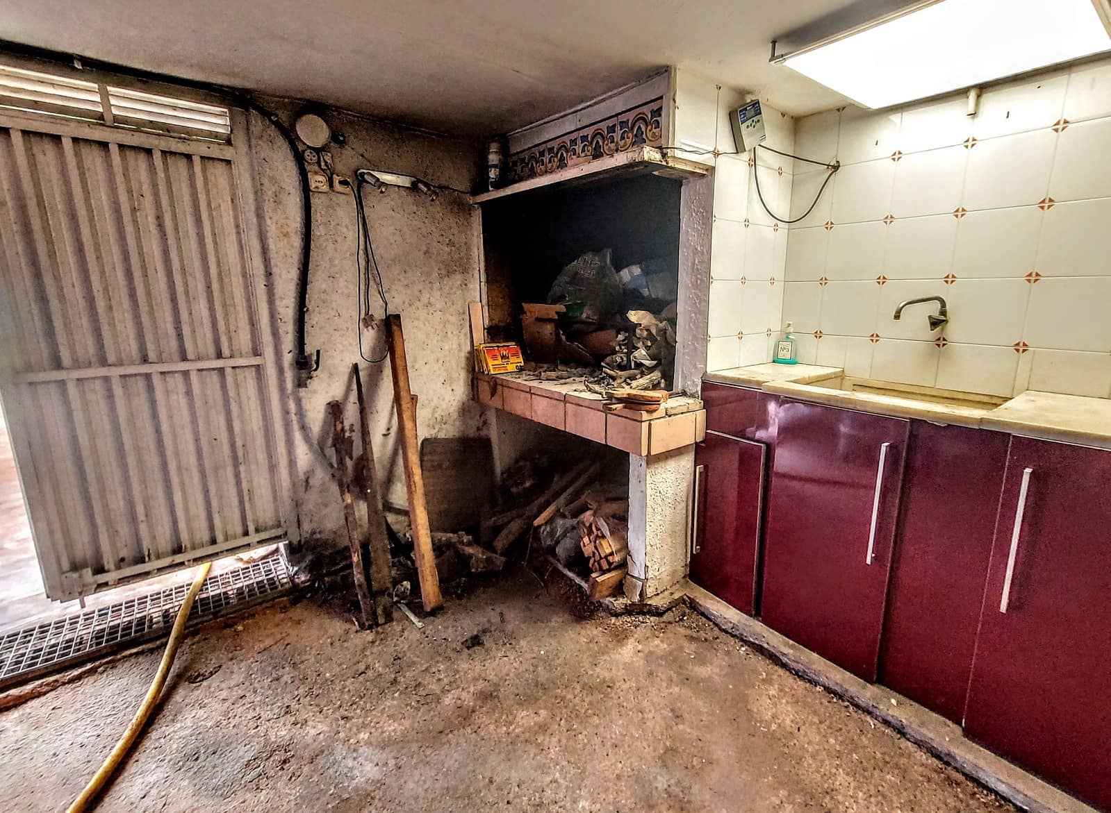 3 makuuhuone Huvila myytävänä paikassa Vilamarxant / Villamarchante mukana uima-altaan 
autotalli - 265 000 € (Ref: 9952007)