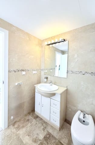 3 soverom Villa til salgs i Torrent med svømmebasseng garasje - € 579 000 (Ref: 9964790)