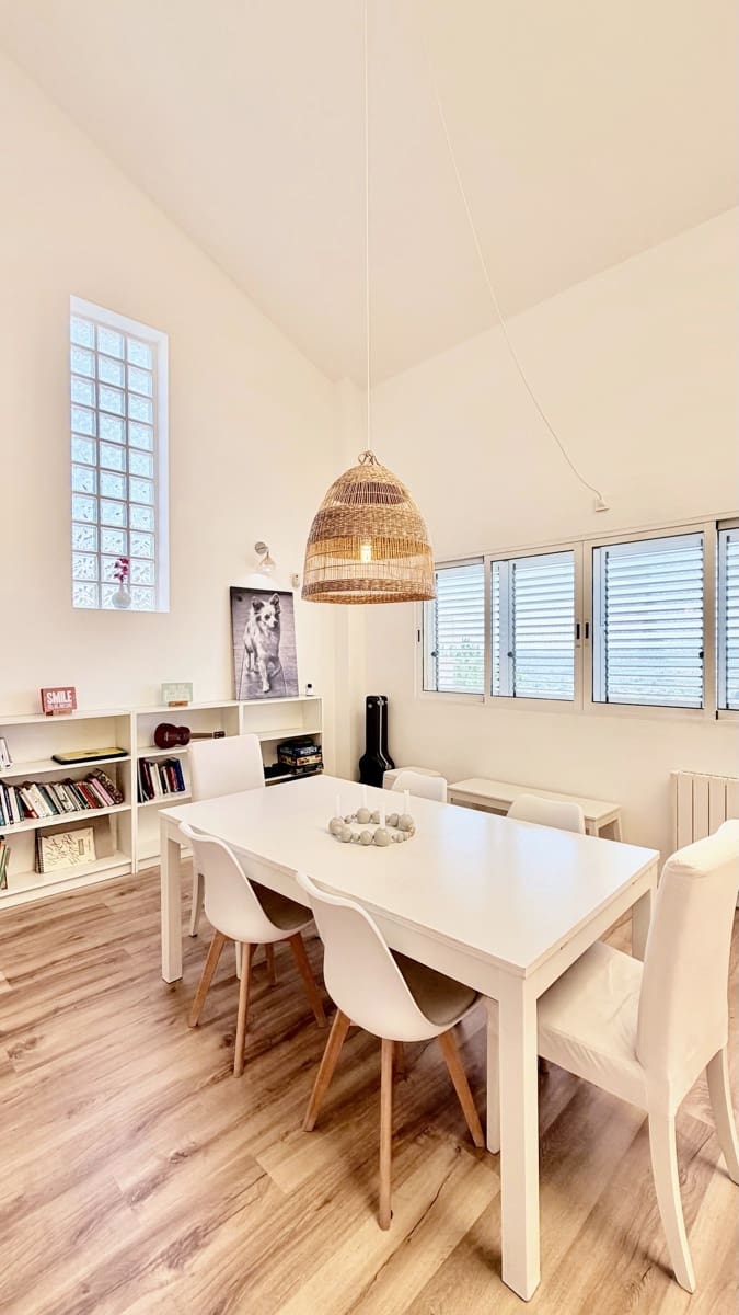 3 soverom Villa til salgs i Torrent med svømmebasseng garasje - € 579 000 (Ref: 9964790)
