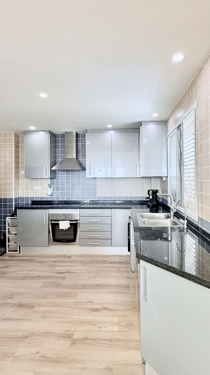 3 soverom Villa til salgs i Torrent med svømmebasseng garasje - € 579 000 (Ref: 9964790)
