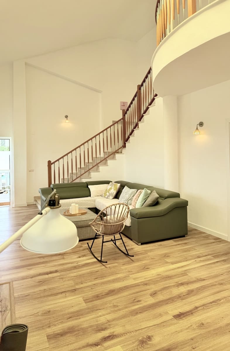 3 soverom Villa til salgs i Torrent med svømmebasseng garasje - € 579 000 (Ref: 9964790)