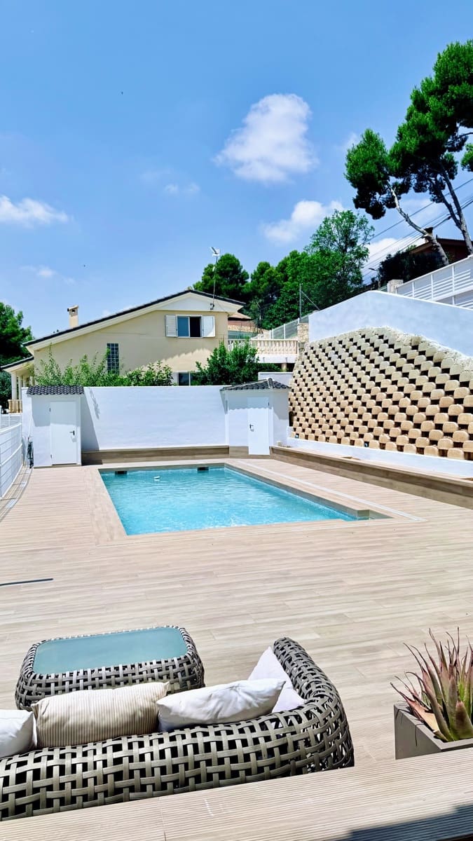 3 soverom Villa til salgs i Torrent med svømmebasseng garasje - € 579 000 (Ref: 9964790)
