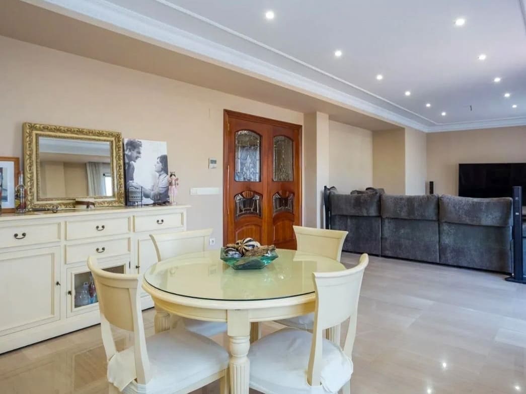 7 soverom Villa til salgs i Almoines med garasje - € 570 000 (Ref: 9974909)