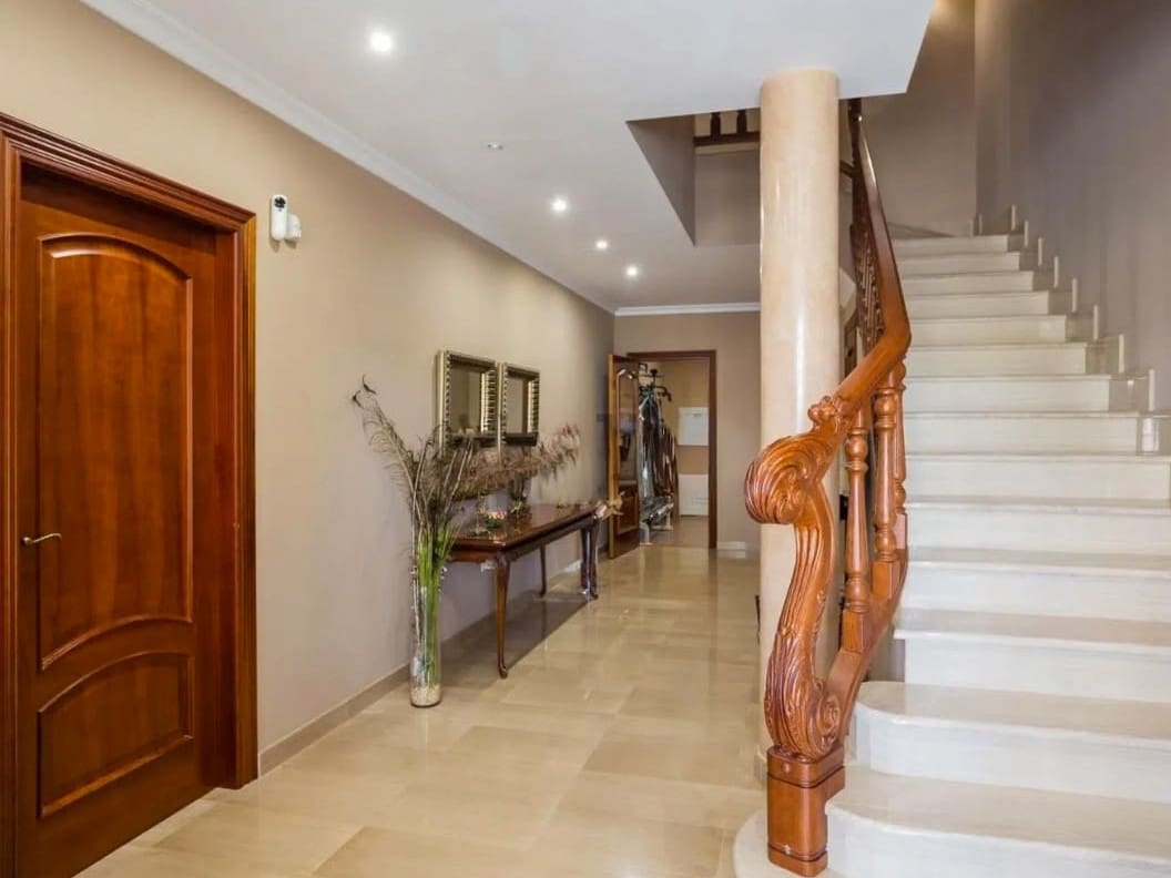 7 soverom Villa til salgs i Almoines med garasje - € 570 000 (Ref: 9974909)