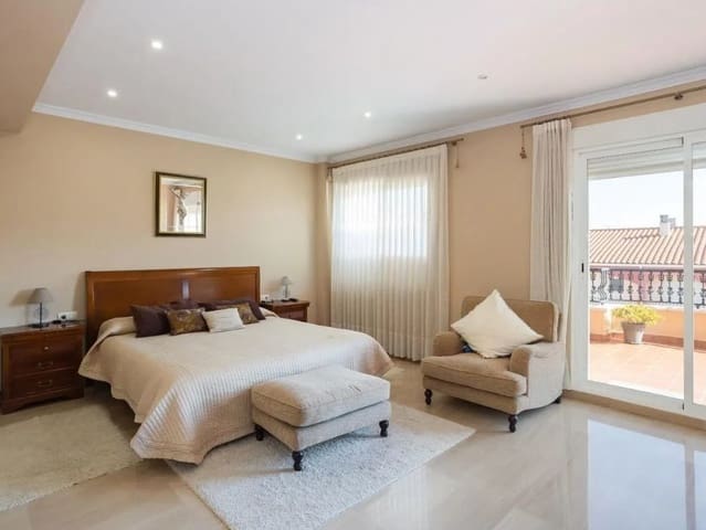 7 soverom Villa til salgs i Almoines med garasje - € 570 000 (Ref: 9974909)
